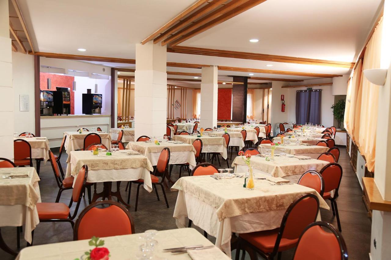 Hotel Meranda Camigliatello Silano Exterior foto